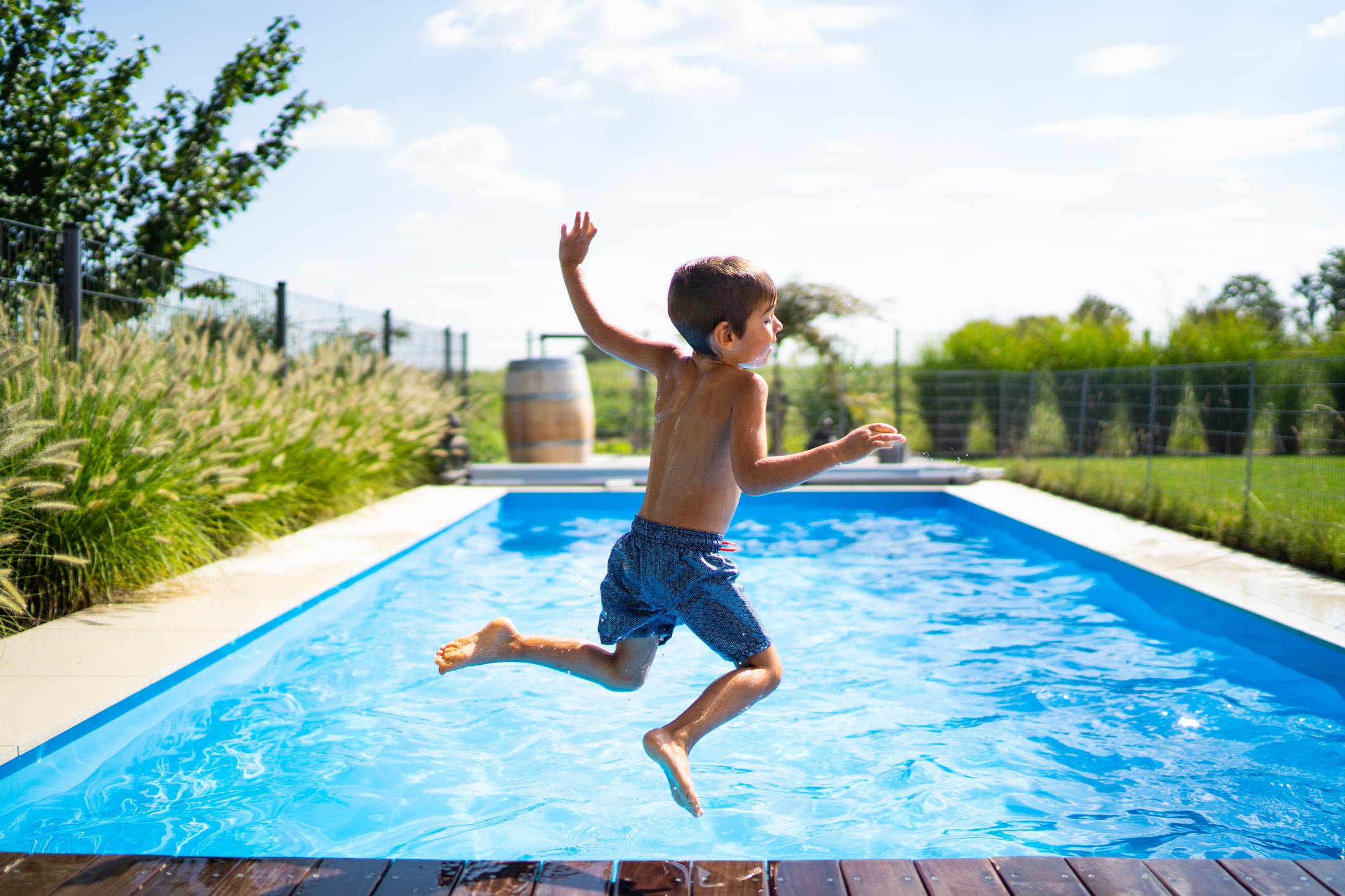 Swimmingpool im Garten anlegen
