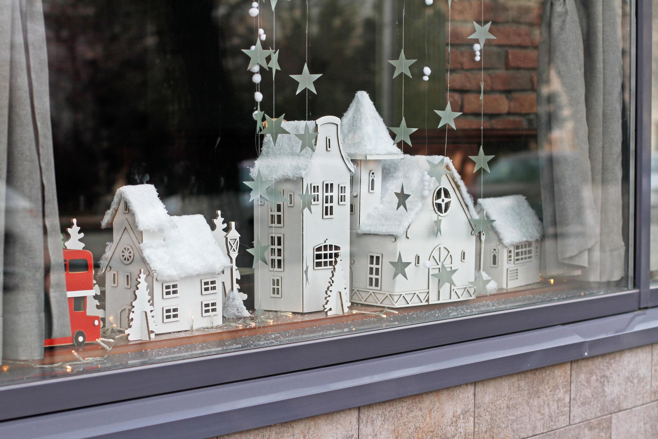 Des décorations de fenêtre du plus bel effet pour Noël